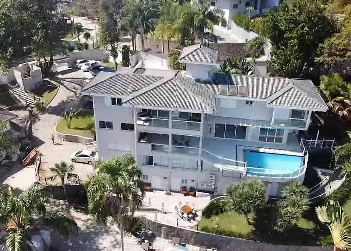 Pousada Mansao TenorioHotel em Ubatuba